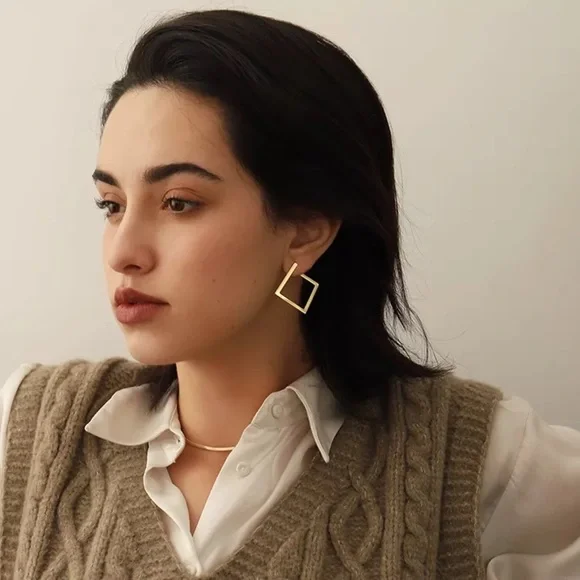 “Inclined” Square Geometric Retro Unique Minimalist Simple Stud Earrings - Picture 11 of 11